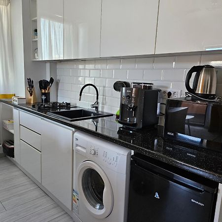 Apartament Dem Radulescu Langa Strand Ramnicu Valcea Ngoại thất bức ảnh