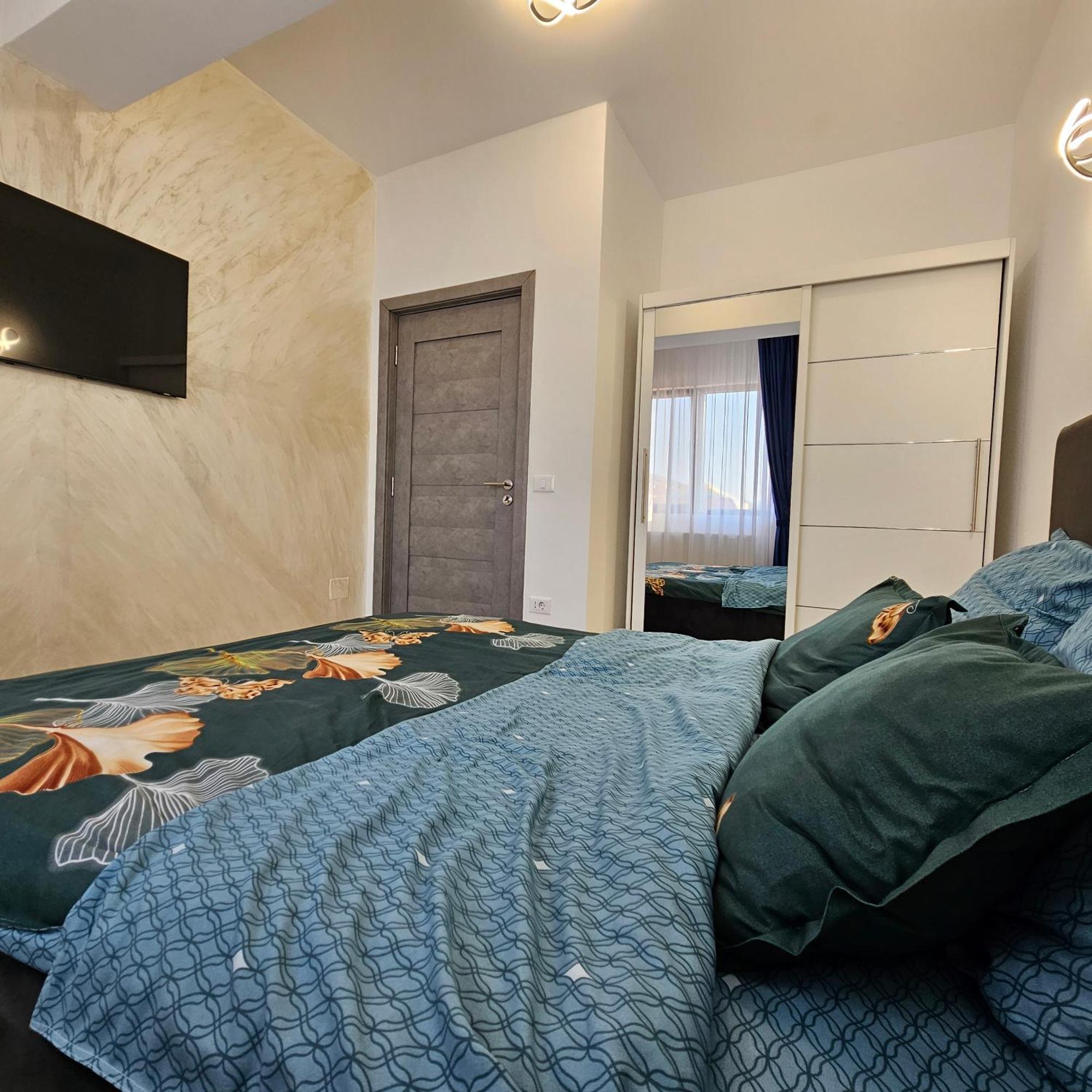 Apartament Dem Radulescu Langa Strand Ramnicu Valcea Ngoại thất bức ảnh