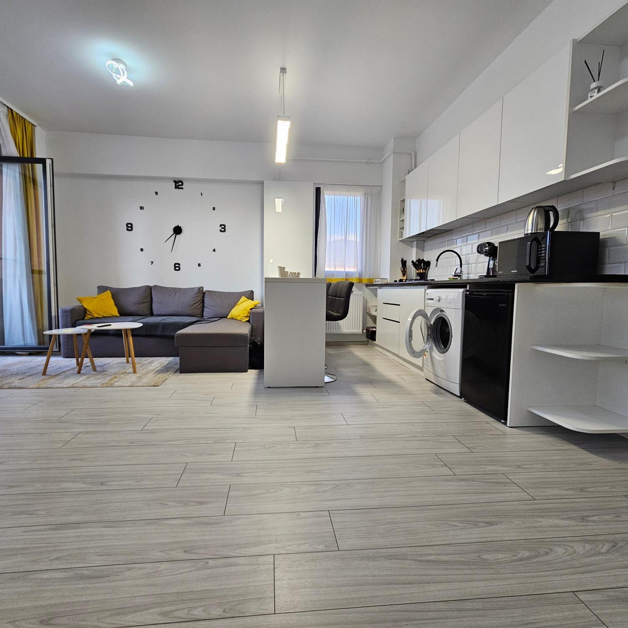 Apartament Dem Radulescu Langa Strand Ramnicu Valcea Ngoại thất bức ảnh