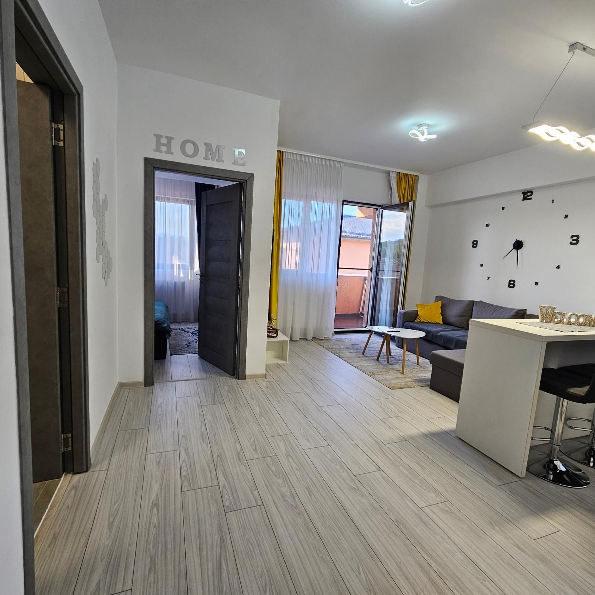Apartament Dem Radulescu Langa Strand Ramnicu Valcea Ngoại thất bức ảnh